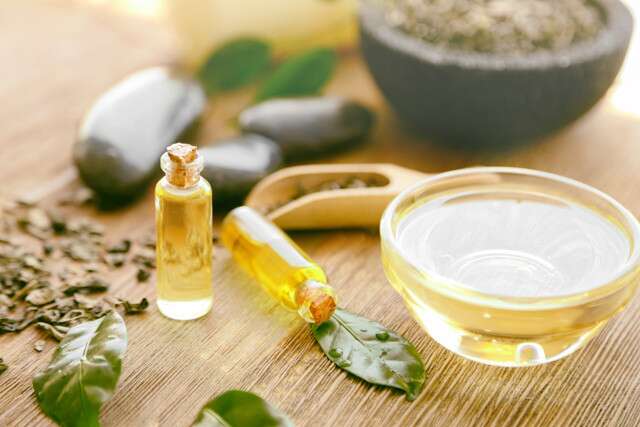Remedios para el acné a tope con aceite de árbol de té